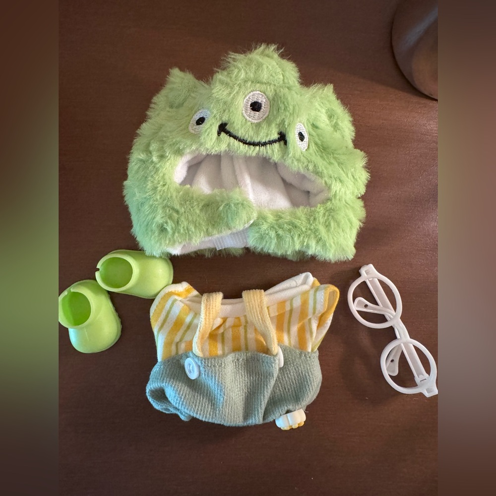 Monster Outfit Set for Dolls - Green and Yellow